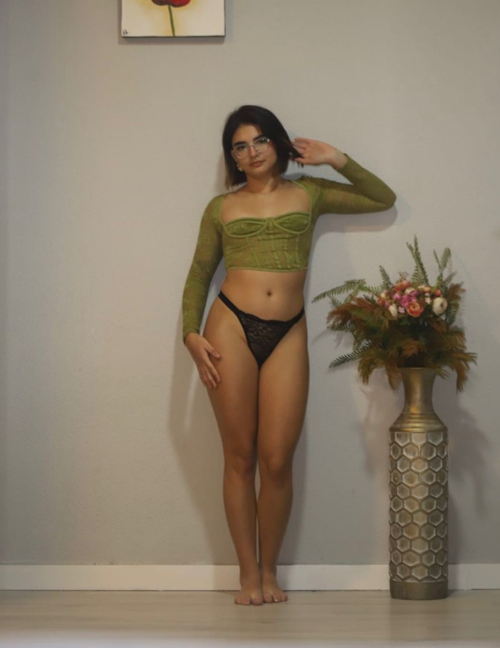 JOVENCITA FOGOSA Y MUY ARDIENTE