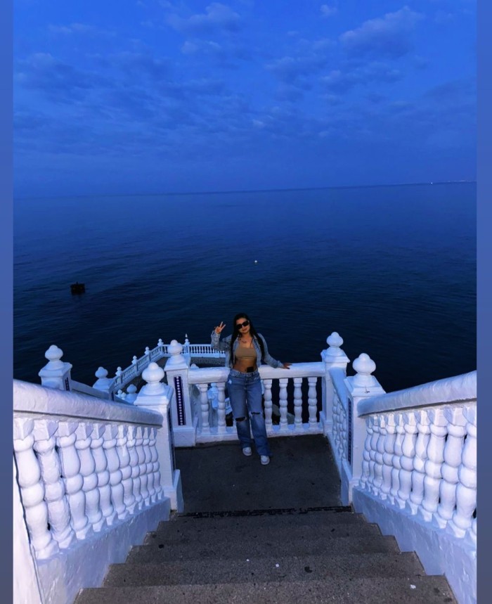 Colombiana jovencita muy guapa en Benidorm