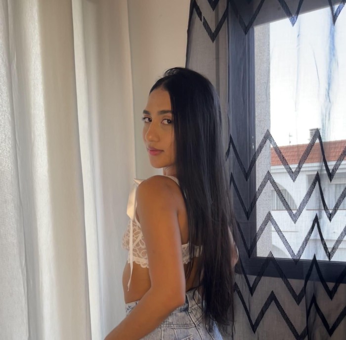 BELLA Y ENCANTADORA ESCORT DE LUJO MUY COQUETA
