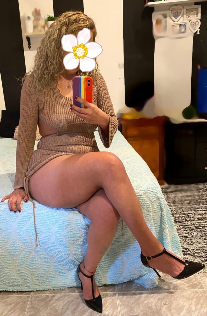 Madurita juguetona (vía Julia)