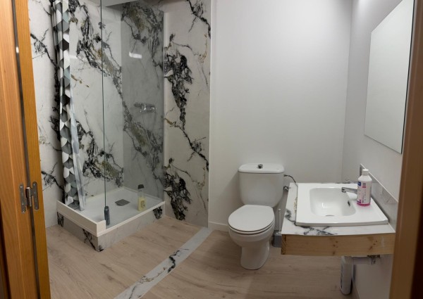 ALQUILER DE HABITACION POR SEMANAS COMODAS SITIO D