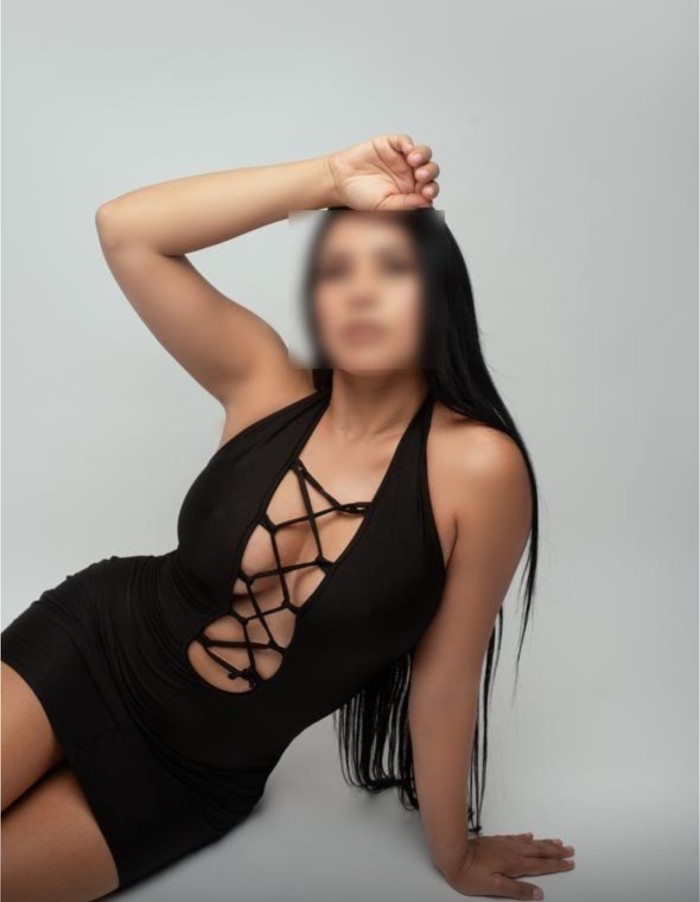 Colombiana muy fogosa y con ganas de buen sexo