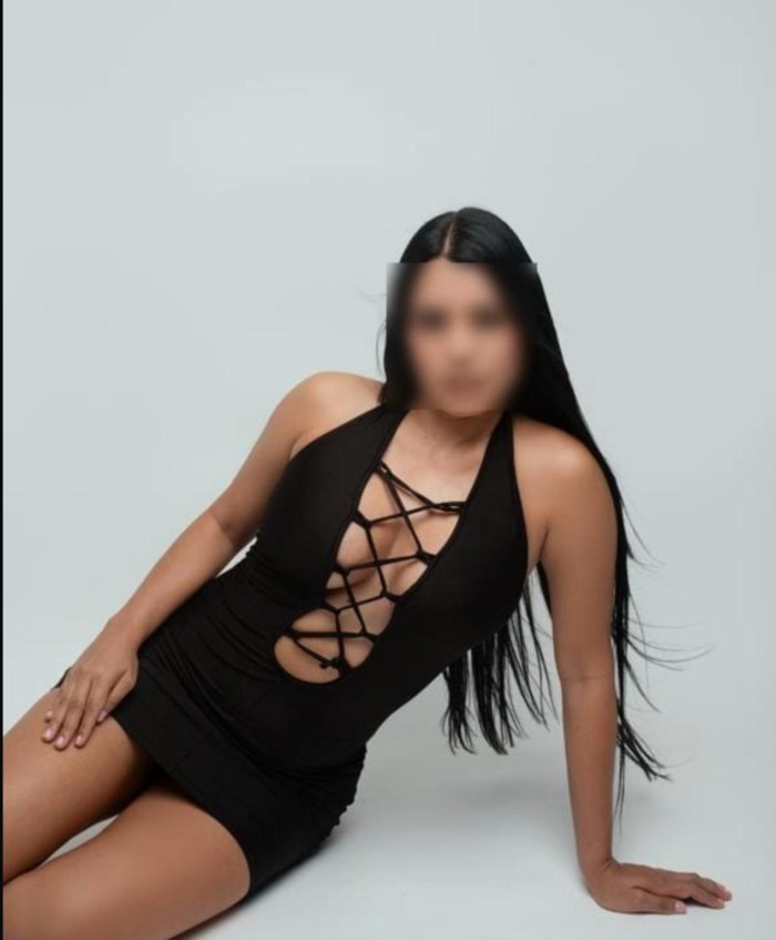 Colombiana muy fogosa y con ganas de buen sexo