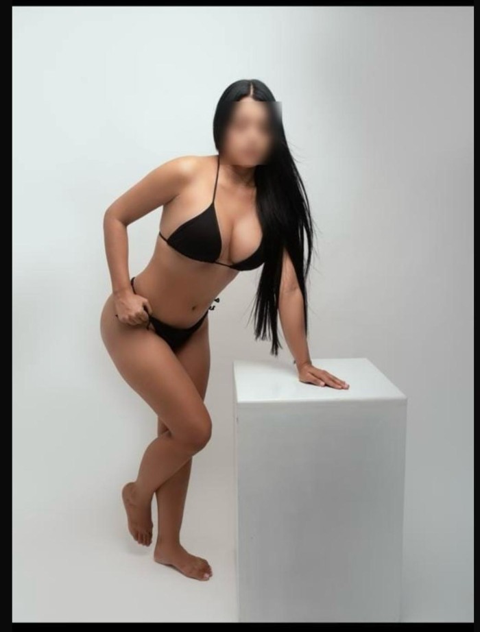 Colombiana muy fogosa y con ganas de buen sexo