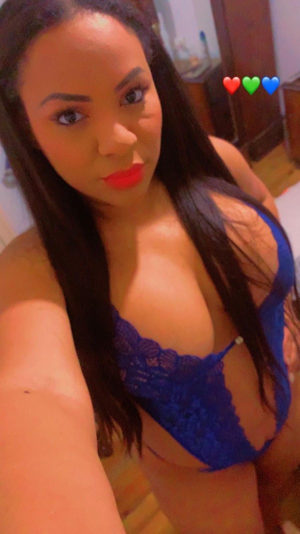 Paola, preciosa joven, exquisita, novedad