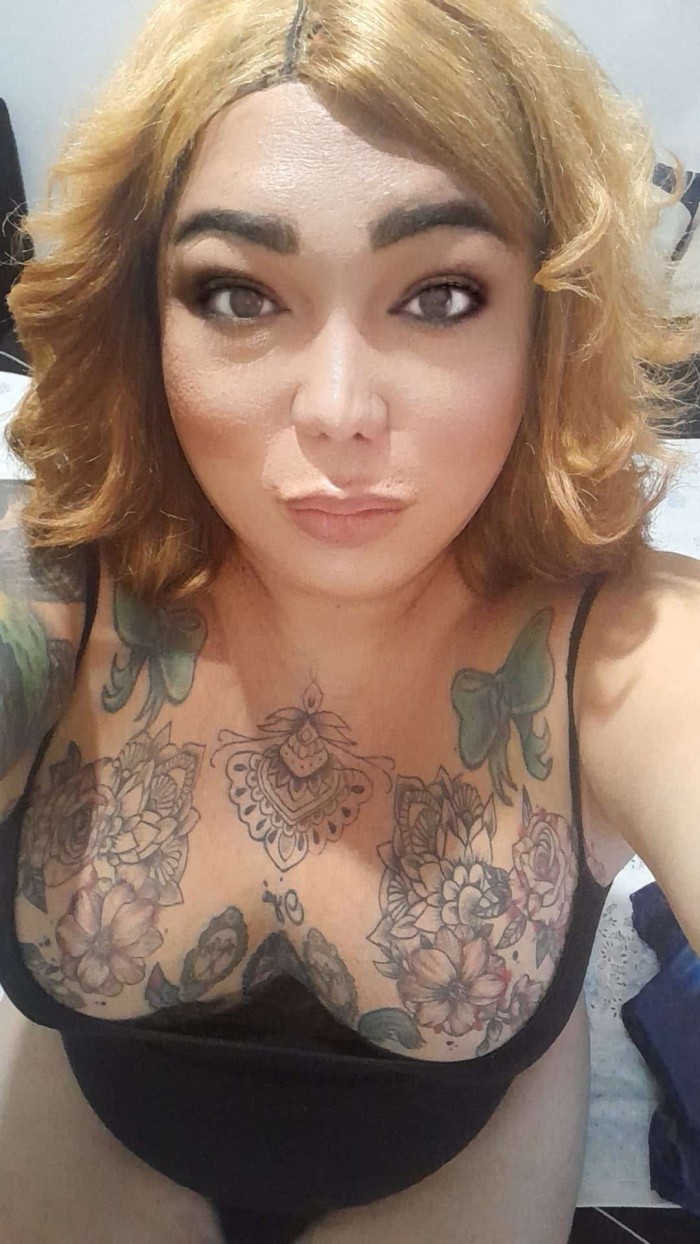 Aproveitem Camila Lopes super activa pouco dias en OURENSE.664689098