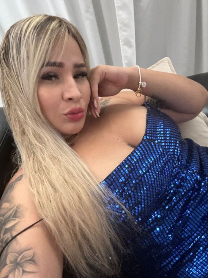 POR TORRE NUEVA, PURA TENTACION COLOMBIANA