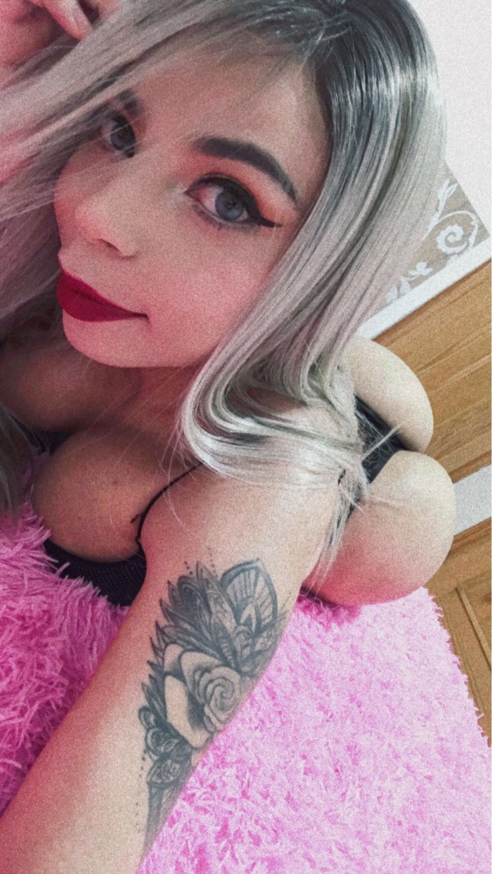 Trans rubia muy cachonda