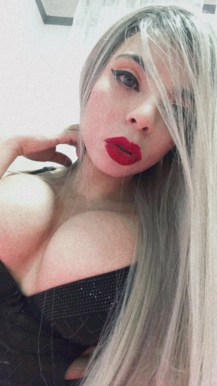 Trans rubia muy cachonda