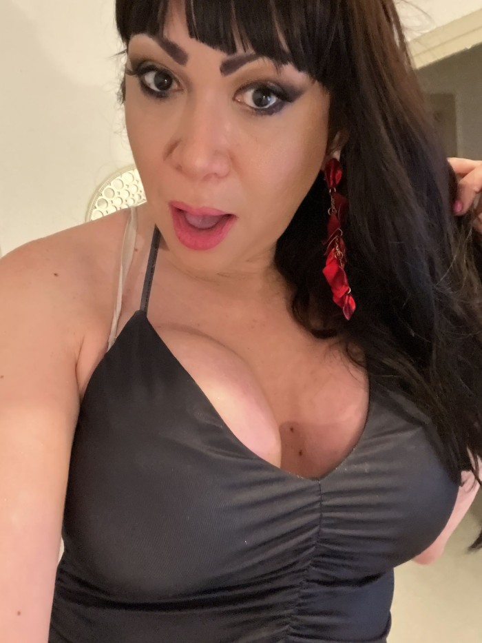 MASAJES EN CAMILLA. MORBO A TU ALTURA