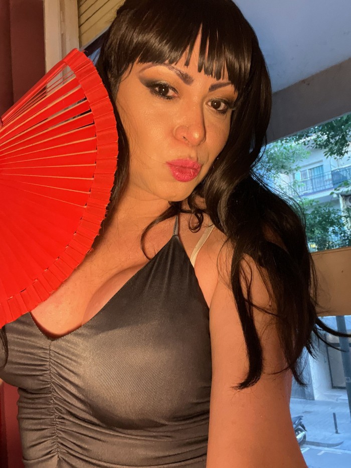 MASAJES EN CAMILLA. MORBO A TU ALTURA