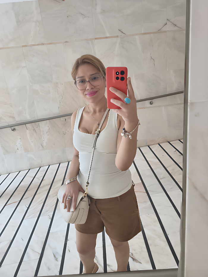 Sólo videollamada y venta de videos personalizados