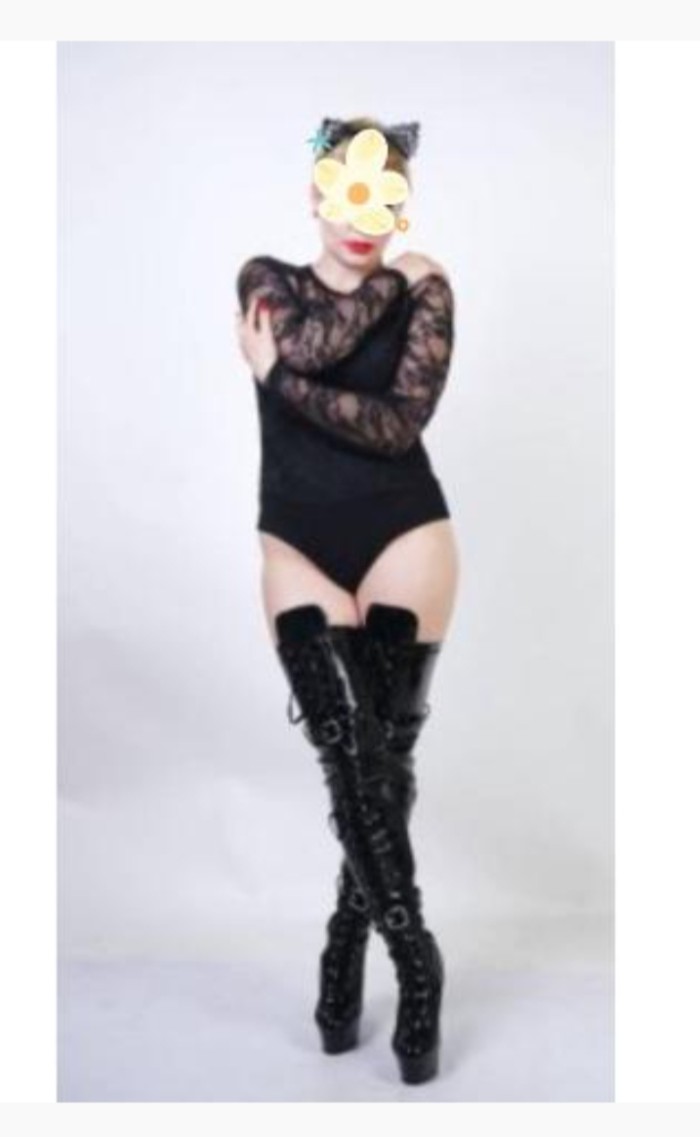 Verdadero placer con Alina dulce gatita rusa!!!