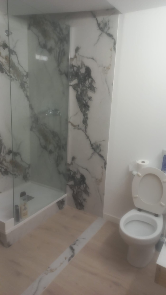 ALQUILER DE HABITACIONES Y PLAZAS DISPONIBLES TARR