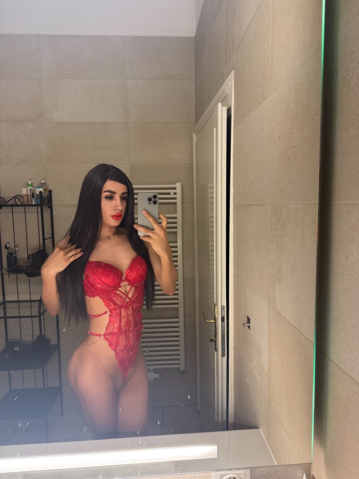Hola soy Daniela una hermosa chica trans