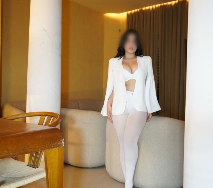 Colombiana morbosa para salidas hotel domicilio