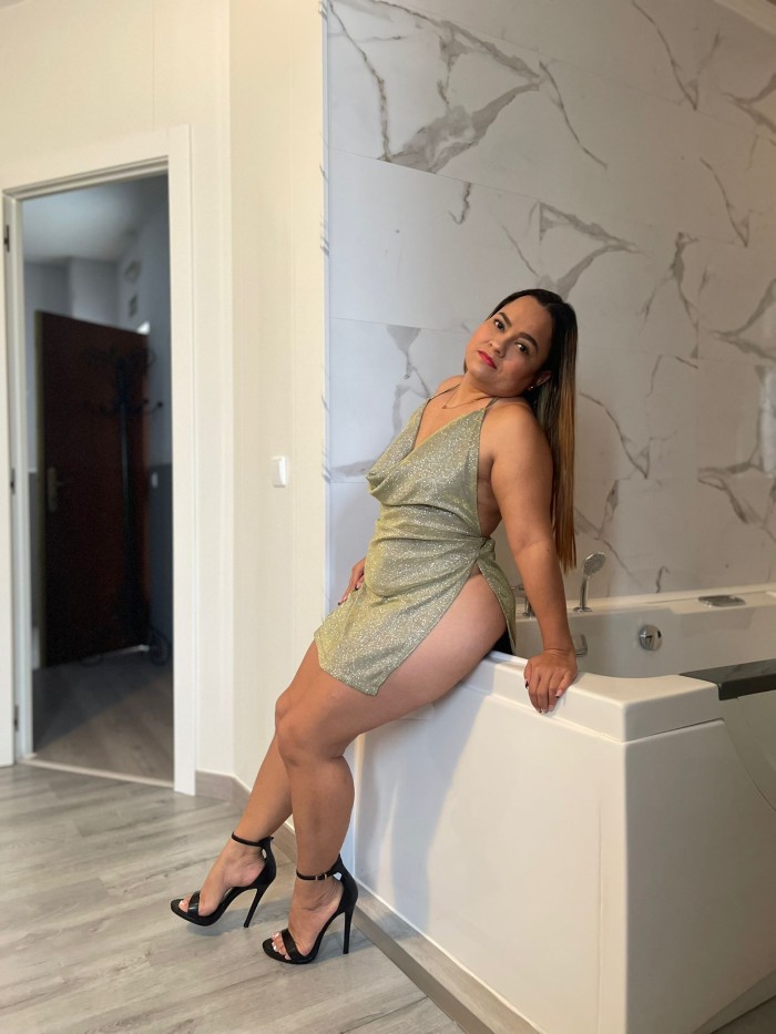 LATINA CULONA Y FIESTERA EN TORRASA