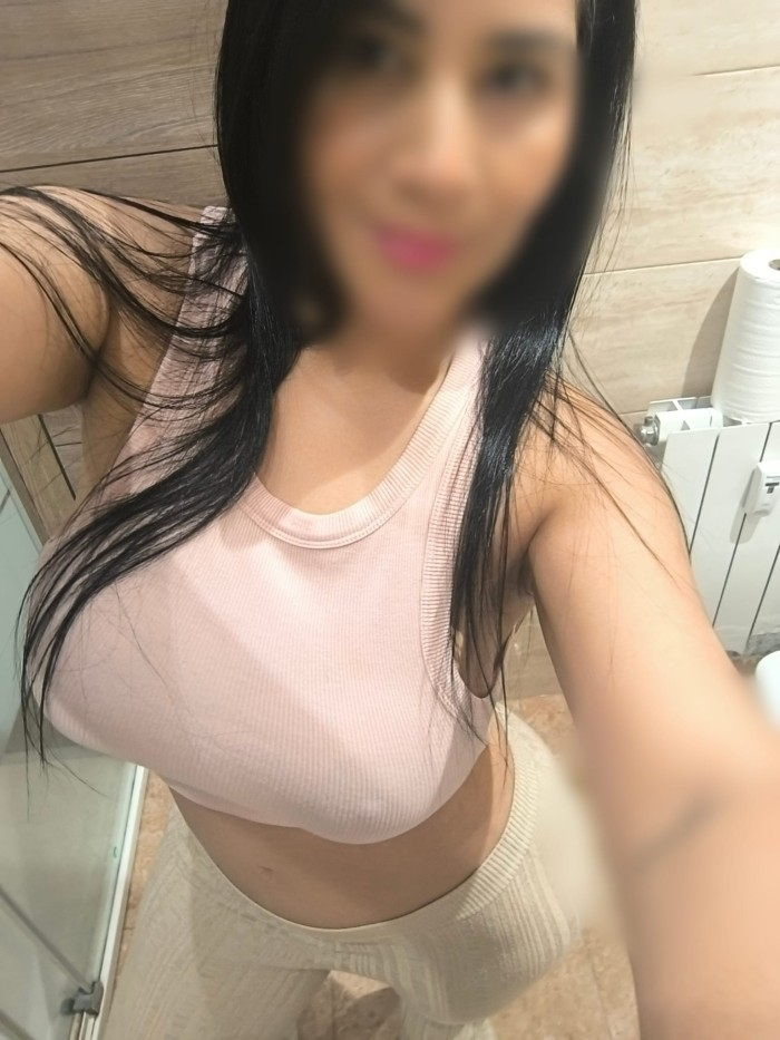 VALERIA GUAPA NOVEDAD SANTANDER !!