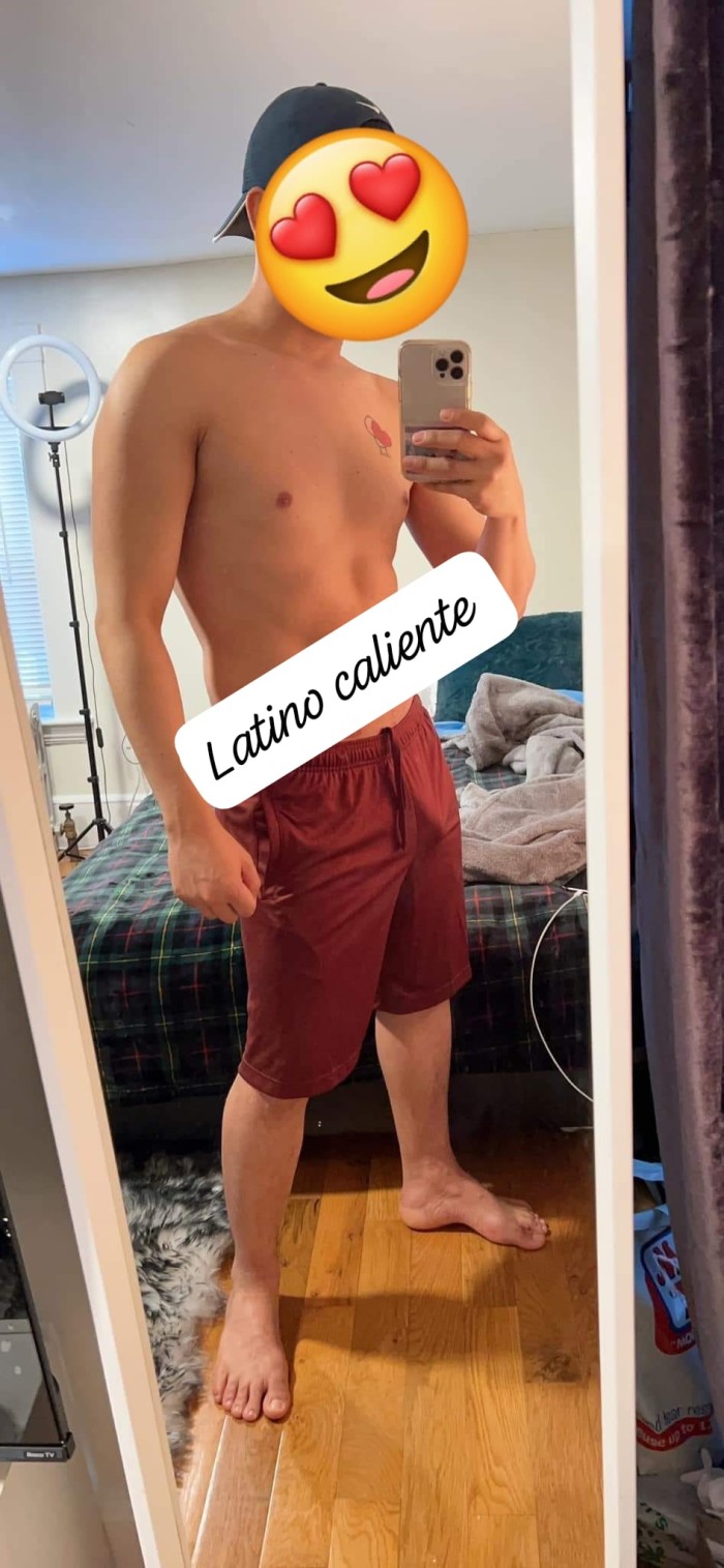 Latino caliente 24 horas fiestero