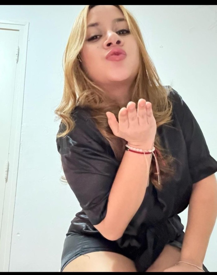 FIESTERA, CALIENTITA Y JUGUETONA.. PACK DE HORAS