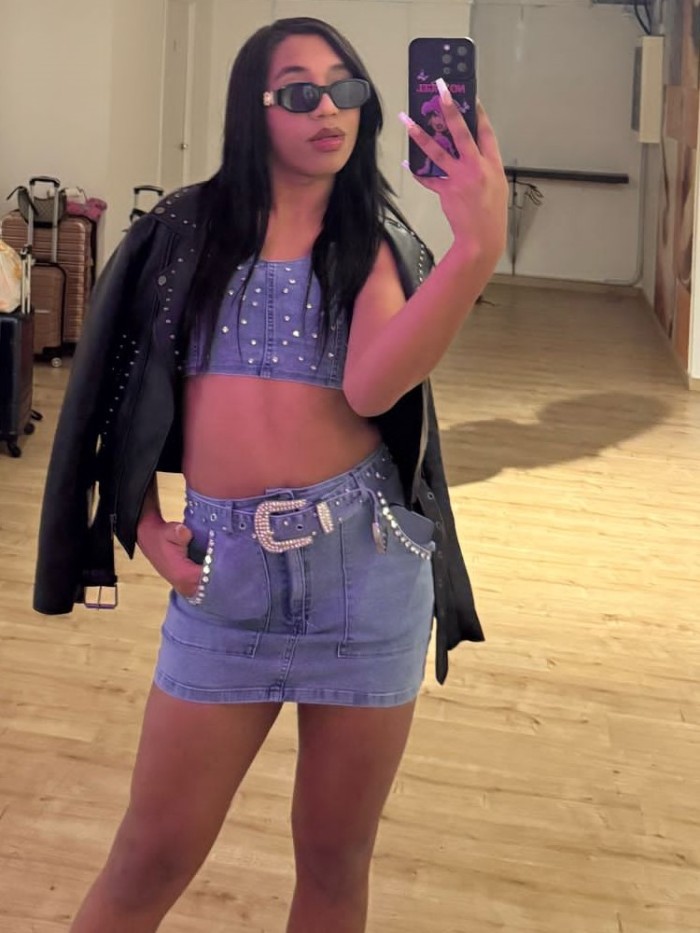 TRANS FIESTERA FOGOSA COMPLACIENTE CON SED DE SEXO