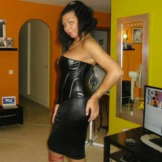 TRAVESTI VERSÁTIL BRASILENA VICIOSA JUGUETONA