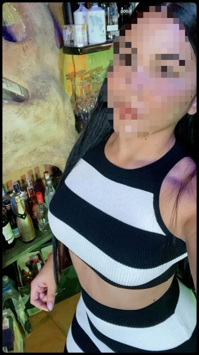 Colombiana muy dulce muy guapa