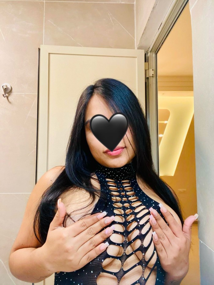 Colombiana jovencita iniciandose