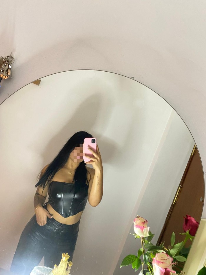 Colombiana jovencita iniciandose