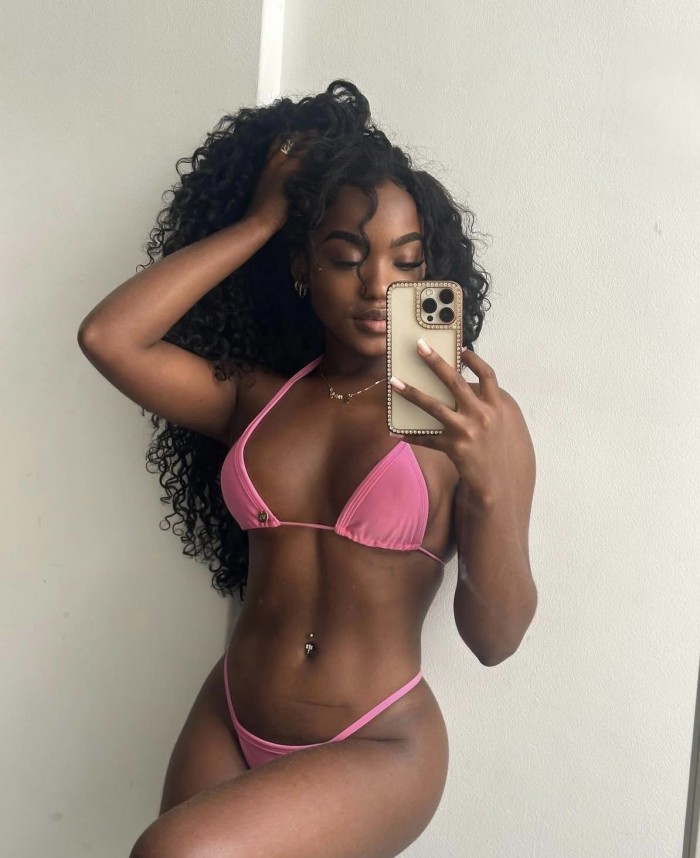 Hola me llamo Andrea llámame y te informo