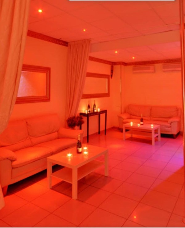 BUSCAS PLAZA TENERIFE SUR (CLUB ALTERNE)