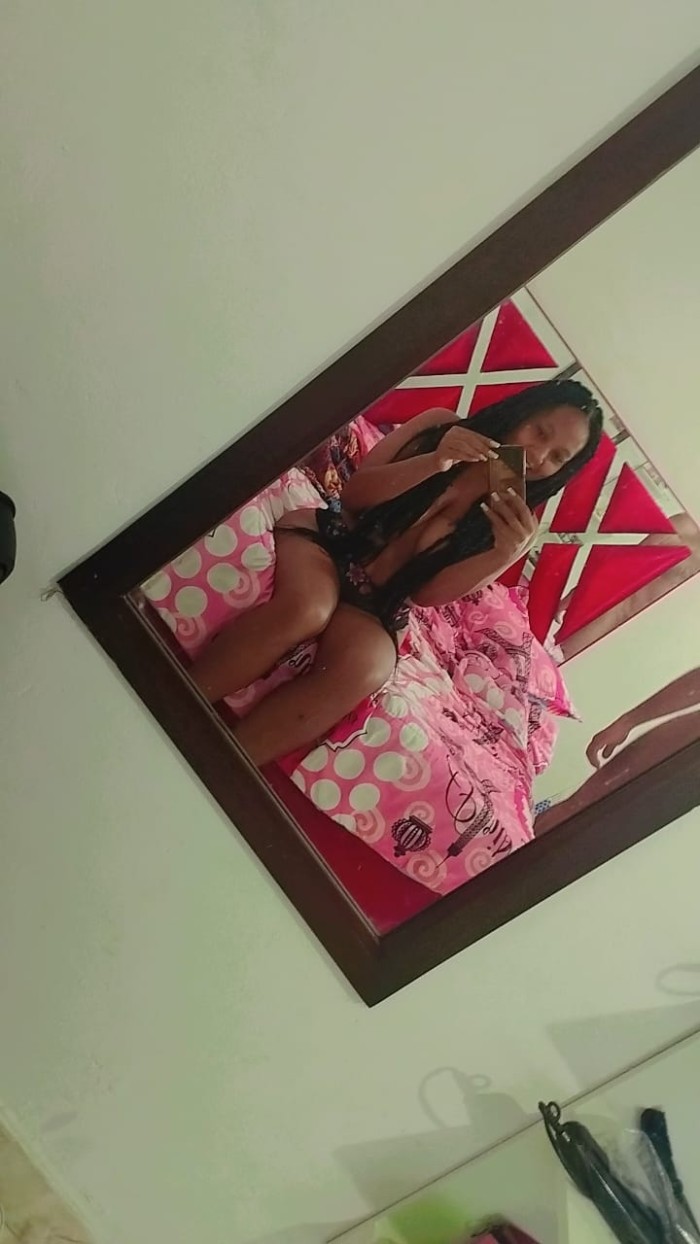 MADURITA CALIENTE ATIENDO PAREJAS FIESTERA EN GETA