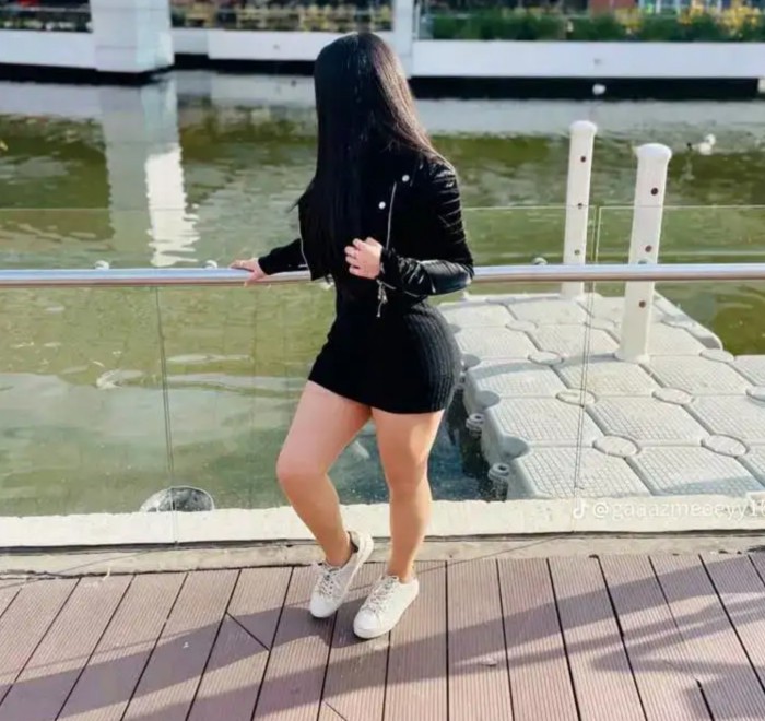 Latina joven universitaria fotos reales