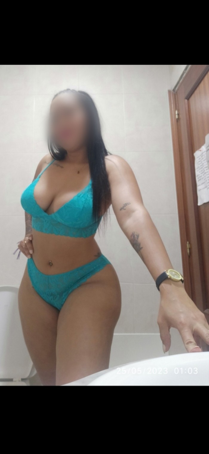 Bella morena colombiana