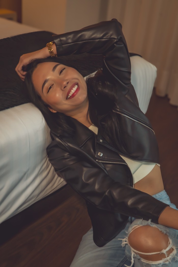 DISPUESTA Y DISPONIBLE PARA CUALQUIER PLAN CHICOS