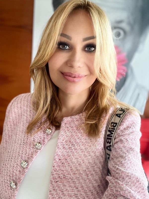 NURIA último día en España completita griego a top, masajes