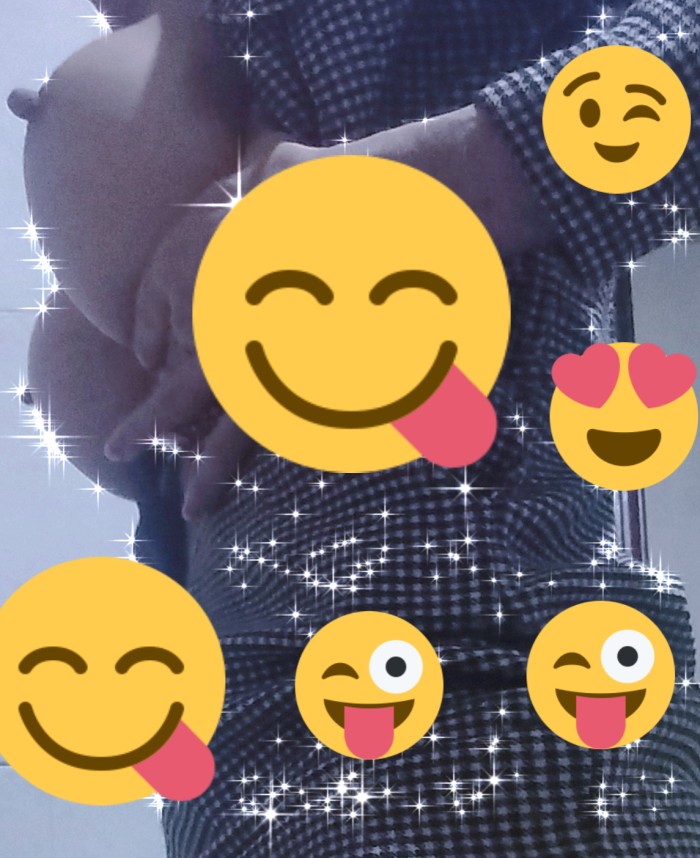 Estrella porno xHamster recién llegada a tu ciudad