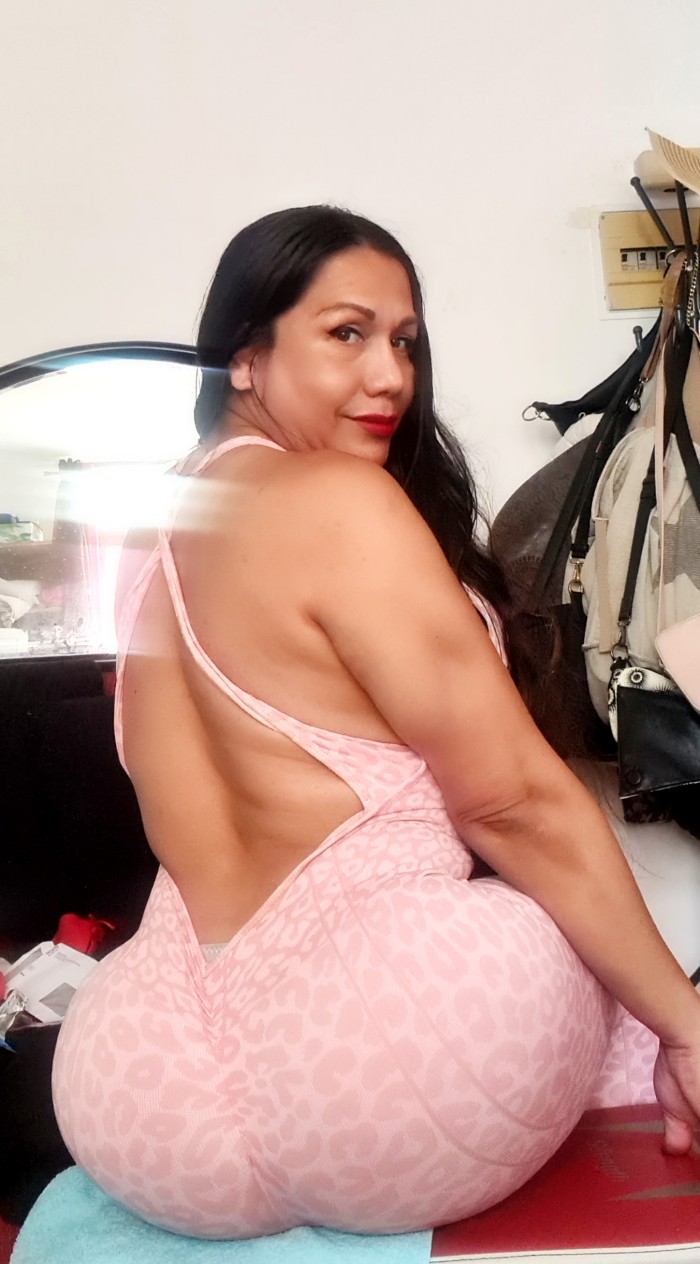 Bellisima, femenina
