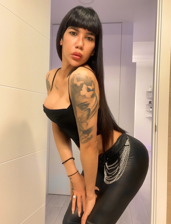 Karol Morena: La Trans que Encenderá tus Sentidos en Palma