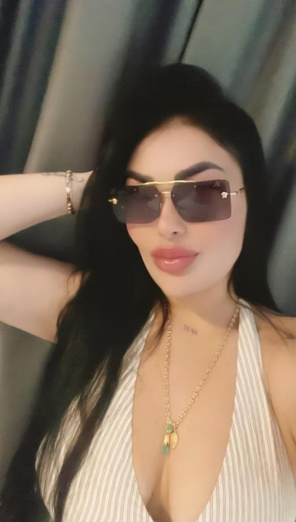 CURVAS SENSUALES 24 HORAS