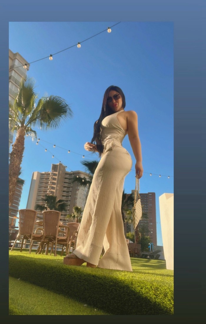 CURVAS SENSUALES 24 HORAS