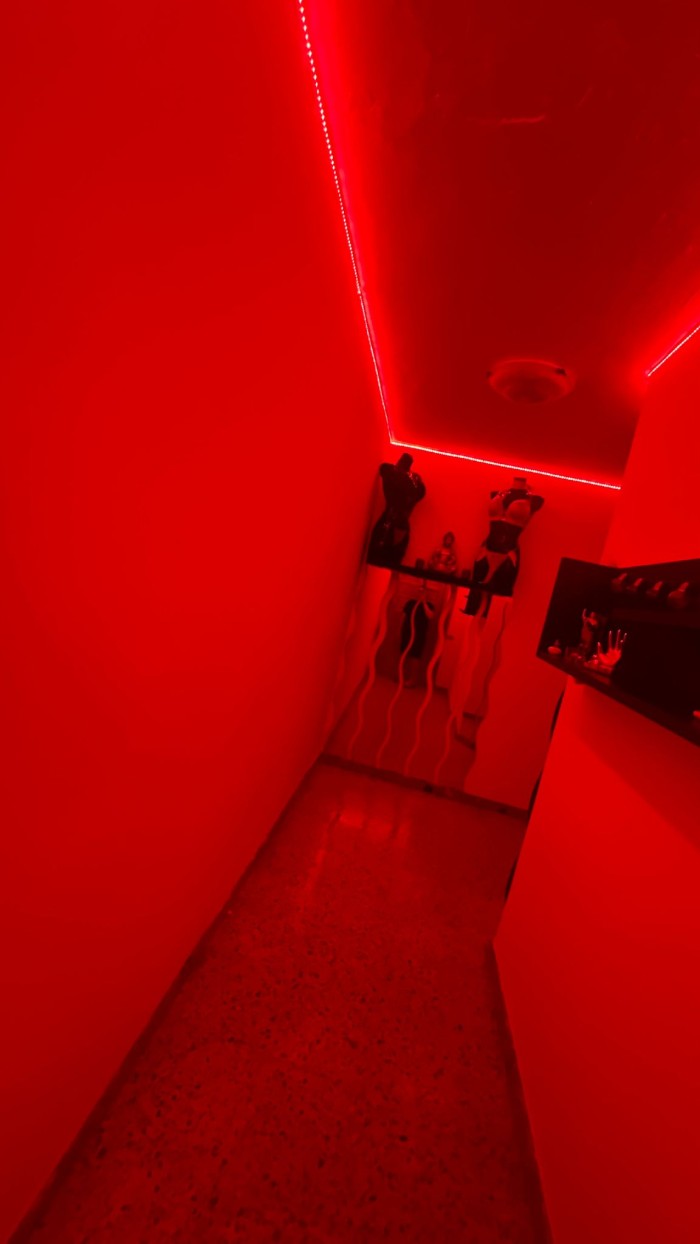 Solo para chicas de lujo habitaciónes gran oportunidad vecindar