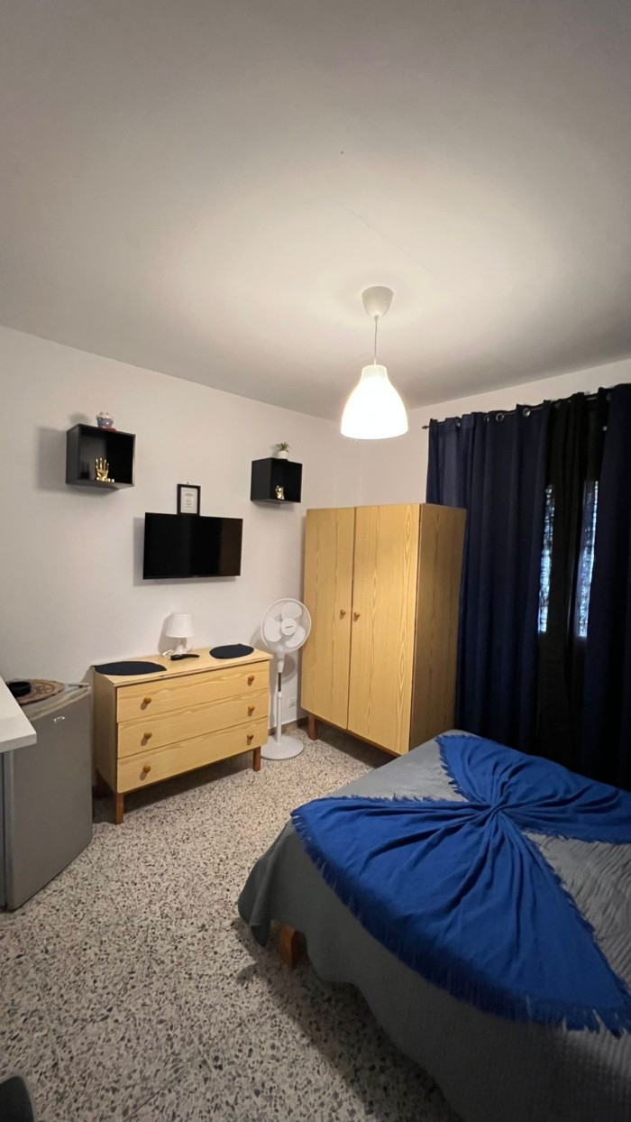 Solo para chicas de lujo habitaciónes gran oportunidad vecindar