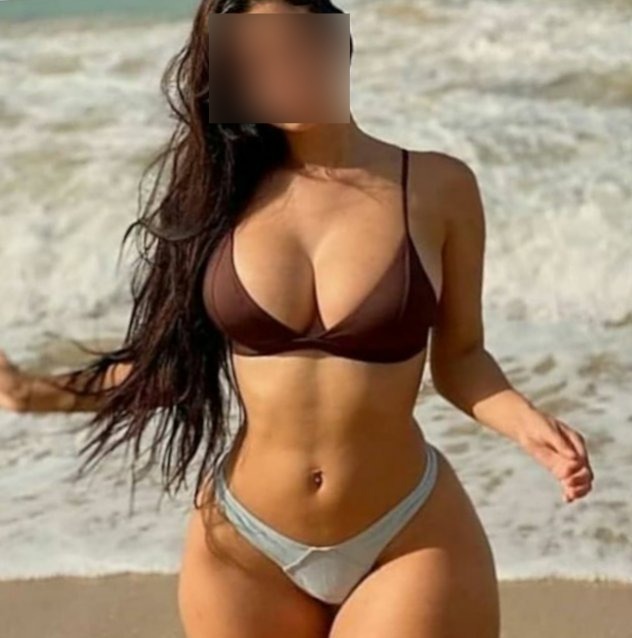 LA REINA DE LAS MAMADAS