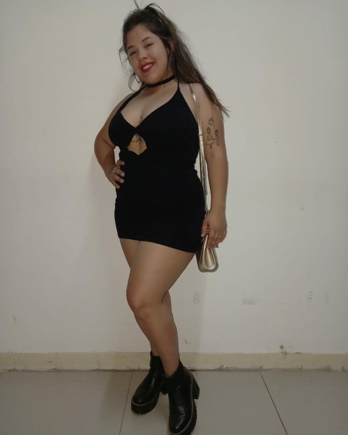 TENGO MI VAGINA HUMEDA Y BABOSA 90€ 1 HORA PACKS