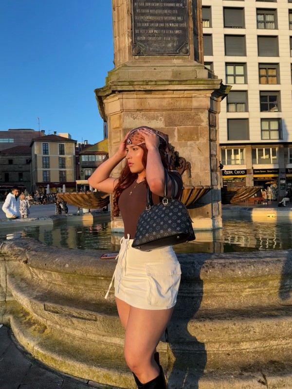 ZORRA VICIOSA NINFOMANA JOVENCITA TRANS SÚPER FIESTERA PUERTO DE LA CRUZ