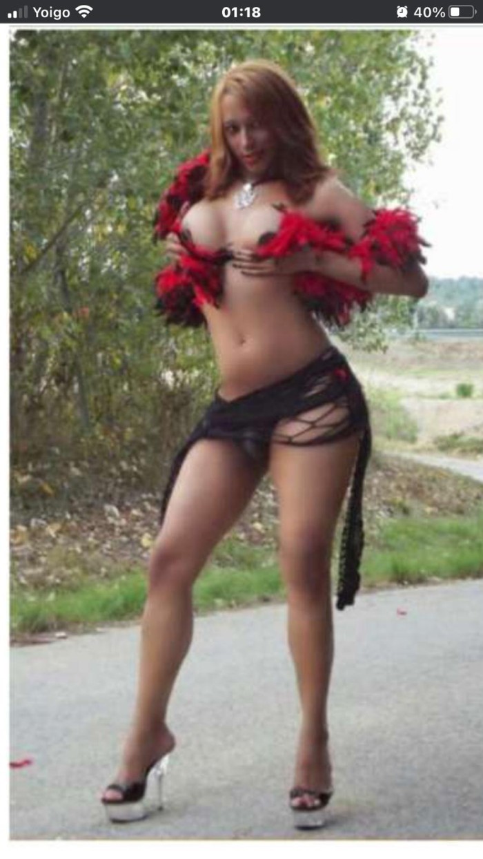 Dotada cañera lechera fiestera juguetona viciosa