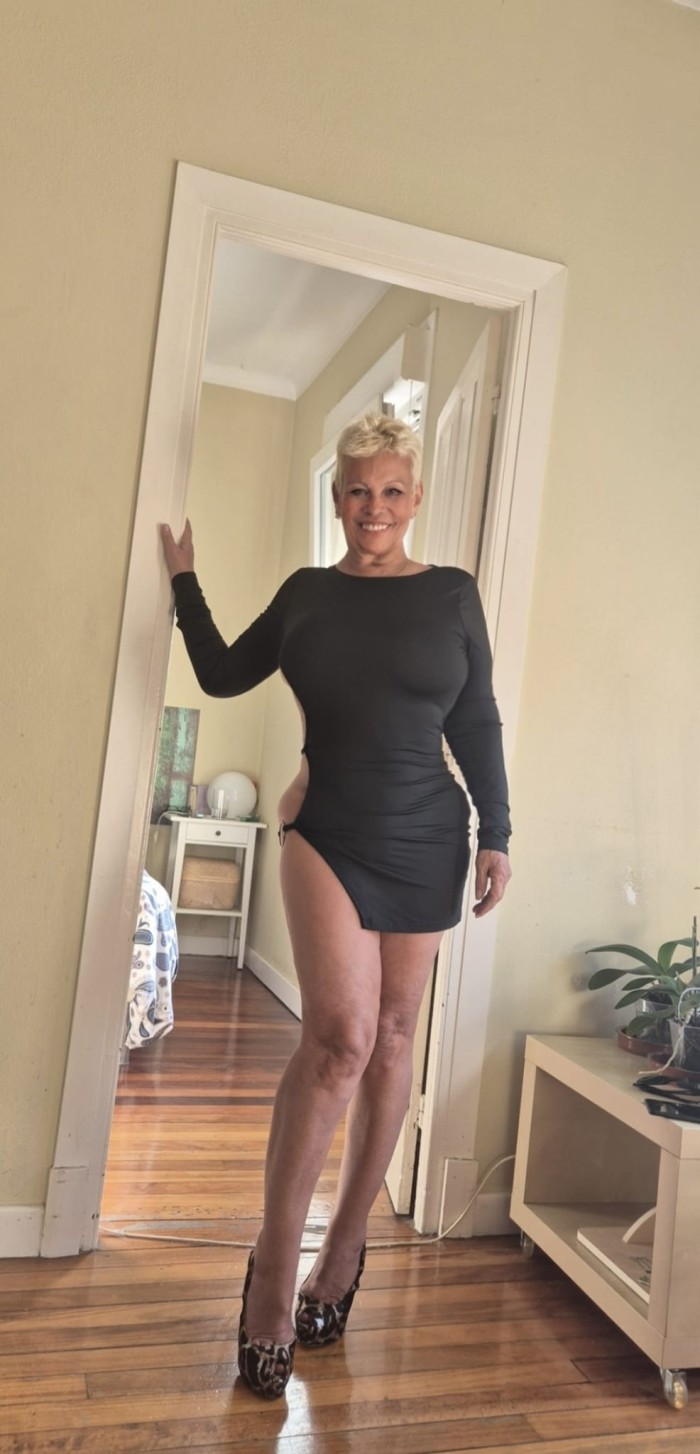 Candela madurita soy un fuego en la cama