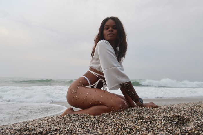 EN BARCELONA ESCORT DE LUJO EXOTIKA IMPLIKADA