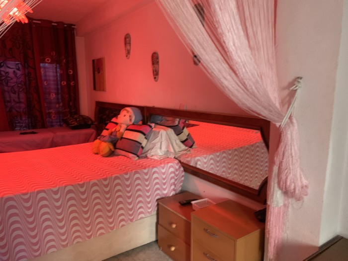 Sólo 2 avitacion para chicas